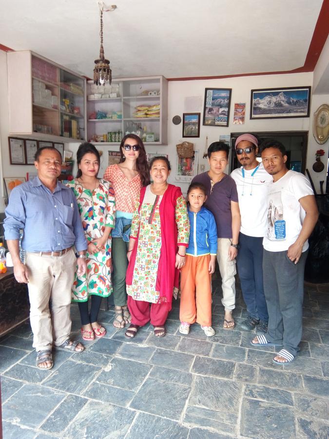 Shrestha Hotel & Restaurant Bandipur Exterior foto